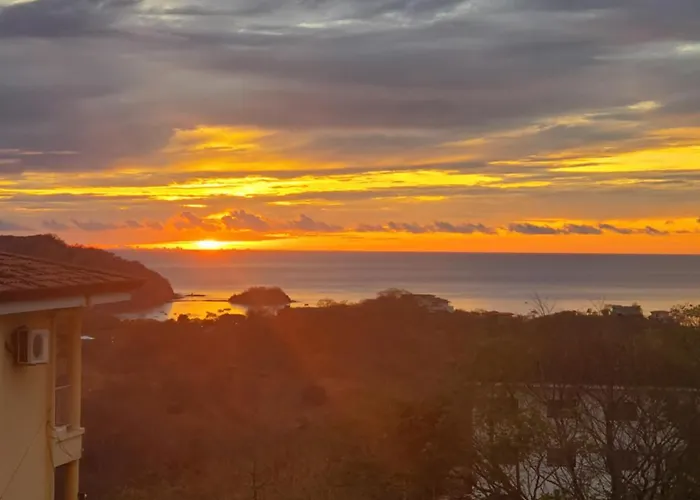 Roberto Vista Hermosa * Sardinal (Guanacaste)